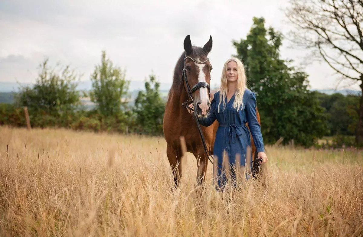 Lancashire equine portrait session by emma campbell